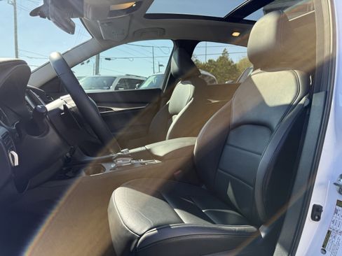 Certified 2023 INFINITI QX50 Luxe image 13