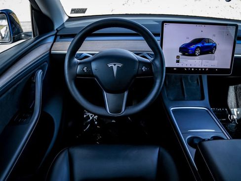 Used 2024 Tesla Model Y Long Range image 13