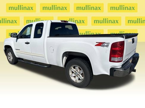 Used 2007 GMC Sierra 1500 SLE w/ SLE1 Preferred Package image 10