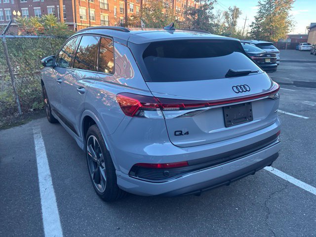 Used 2024 Audi Q4 e-tron Premium Plus AWD/4WD image 7