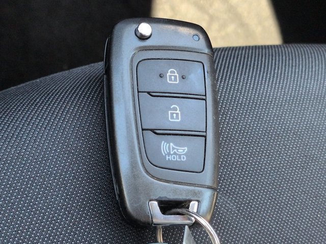 Certified 2024 Hyundai Tucson SE FWD image 27