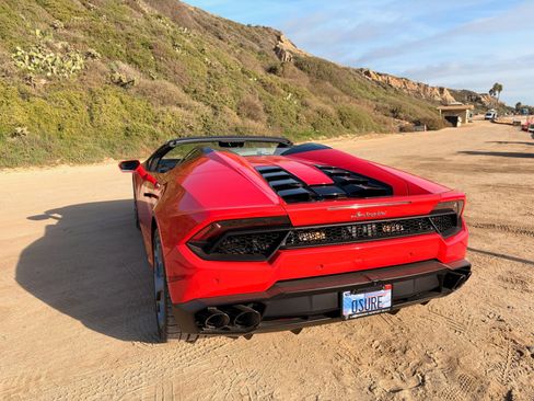 Used 2019 Lamborghini Huracan LP 580-2 image 39