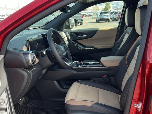 New 2026 Chevrolet Equinox ACTIV w/ Convenience Package III AWD/4WD image 30