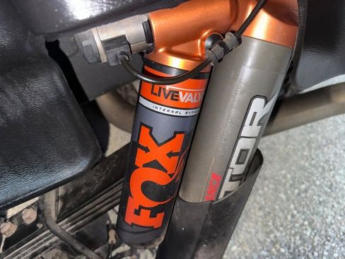 Used 2019 Ford F150 Raptor w/ Equipment Group 802A Luxury image 11