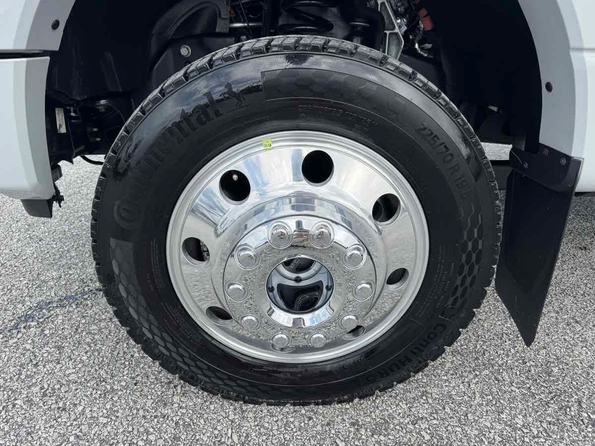 Used 2026 Ford F450 Lariat w/ Lariat Ultimate Package AWD/4WD image 35