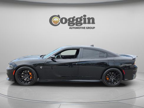 Used 2019 Dodge Charger SRT Hellcat w/ Harman/Kardon Audio Group RWD image 2