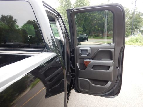 Used 2015 GMC Sierra 1500 SLE w/ SLE Value Package AWD/4WD image 22