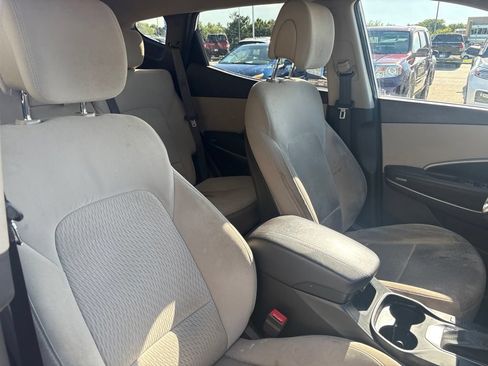 Used 2016 Hyundai Santa Fe Sport FWD image 21
