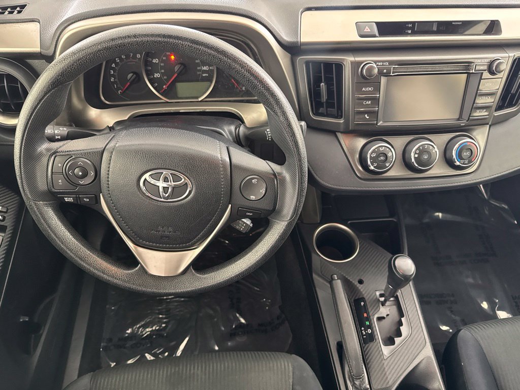 Used 2015 Toyota RAV4 LE AWD/4WD image 25