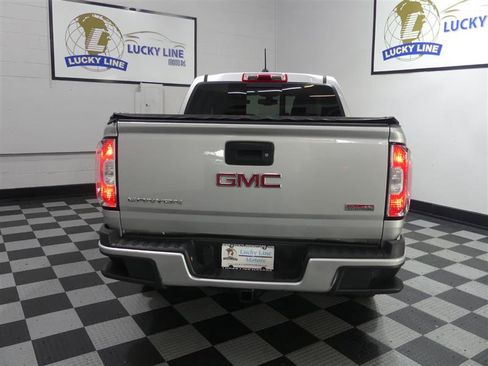 Used 2017 GMC Canyon SLE w/ All Terrain Package AWD/4WD image 8