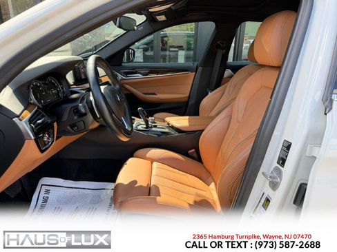 Used 2019 BMW 530i xDrive w/ Convenience Package AWD/4WD image 11