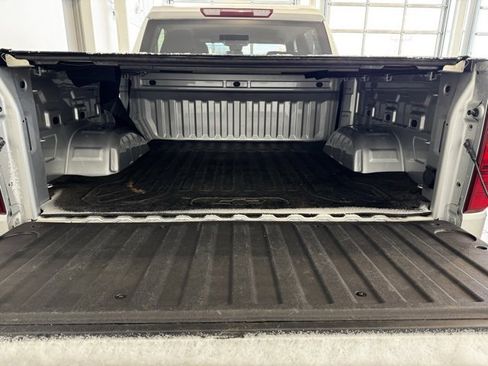 Certified 2022 Chevrolet Silverado 1500 LT image 38