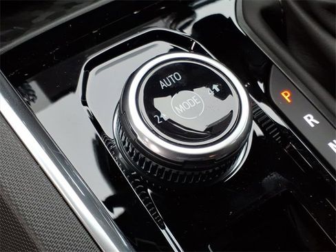 New 2026 GMC Canyon Elevation image 17