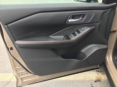 New 2026 Nissan Rogue SV AWD/4WD image 9