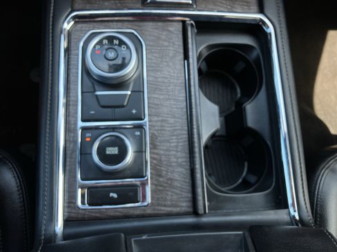Certified 2021 Ford Expedition Max Limited AWD/4WD image 24