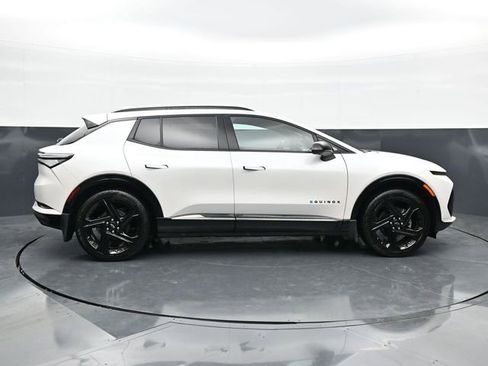 Used 2024 Chevrolet Equinox EV RS w/ LPO, Trailering Package FWD image 8