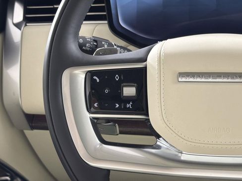New 2025 Land Rover Range Rover SE image 12