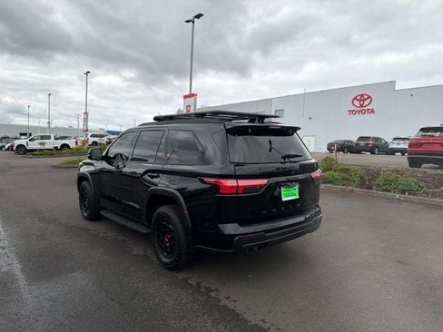 Used 2024 Toyota Sequoia TRD Pro AWD/4WD image 9