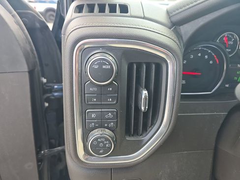 Used 2020 Chevrolet Silverado 3500 LTZ w/ LTZ Convenience Package AWD/4WD image 29