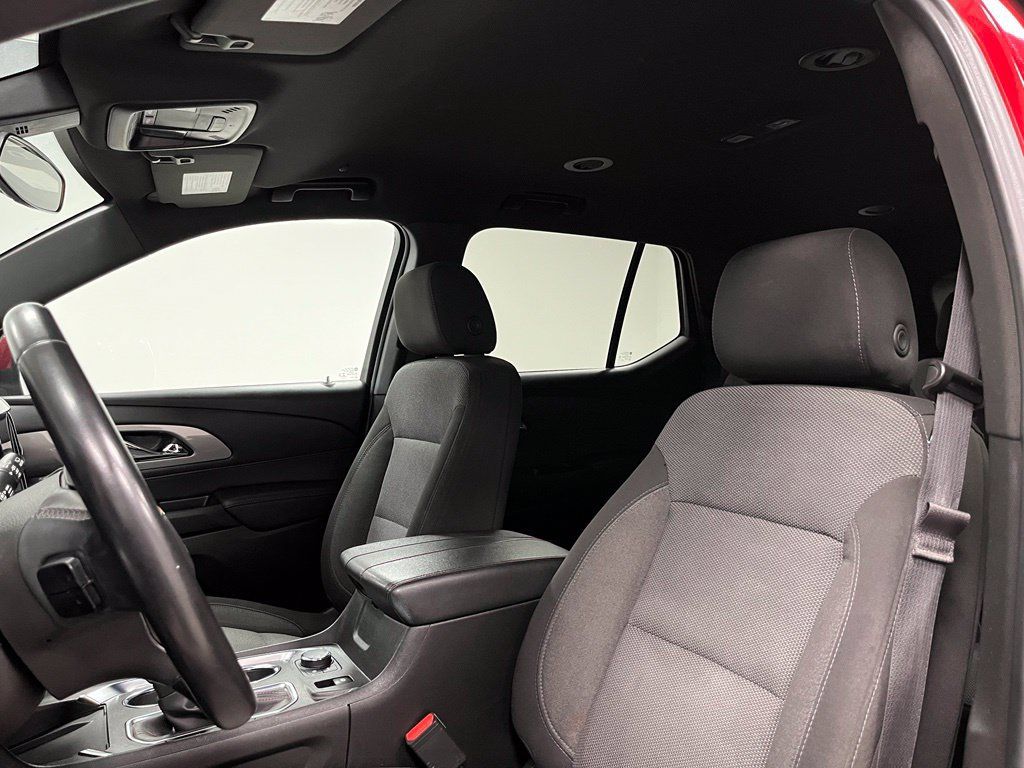 Used 2023 Chevrolet Traverse LT AWD/4WD image 24