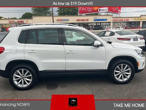 Used 2017 Volkswagen Tiguan Wolfsburg Edition AWD/4WD image 6