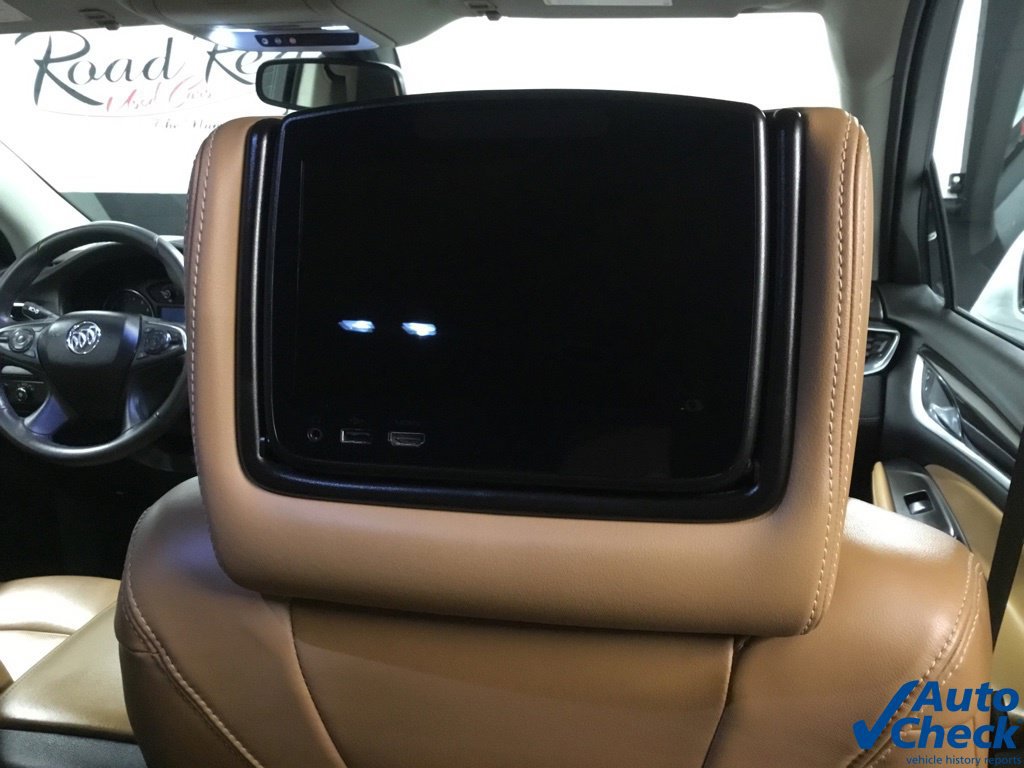 Used 2018 Buick Enclave Essence AWD/4WD image 36
