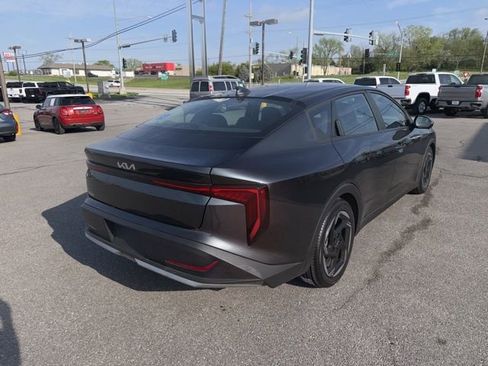 Used 2025 Kia K4 EX FWD image 12