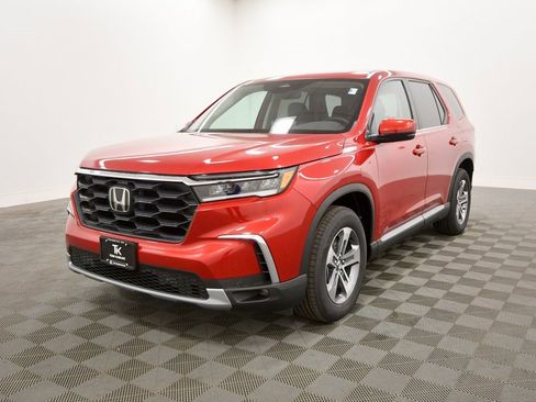 New 2025 Honda Pilot EX-L image 2