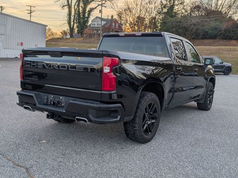 Used 2022 Chevrolet Silverado 1500 RST w/ LPO, Blackout Package image 3