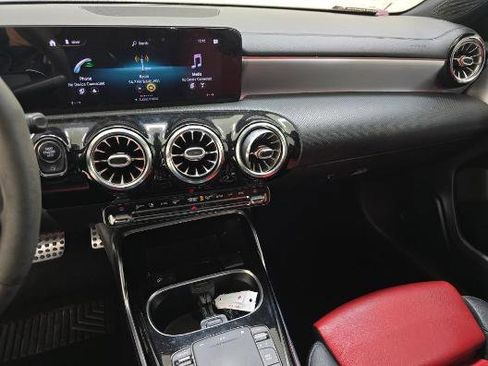 Used 2021 Mercedes-Benz A 35 AMG 4MATIC image 8
