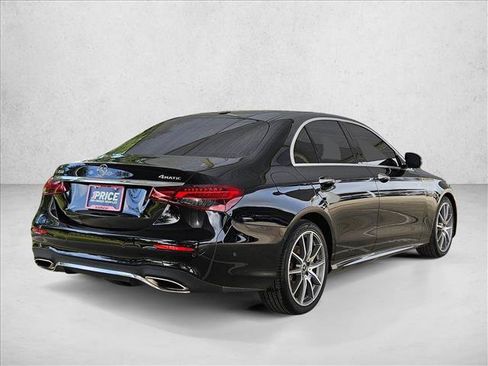 Used 2022 Mercedes-Benz E 350 4MATIC Sedan image 5