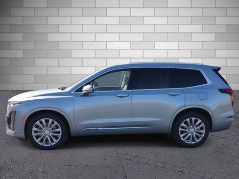 Certified 2023 Cadillac XT6 Premium Luxury w/ Technology Package image 2