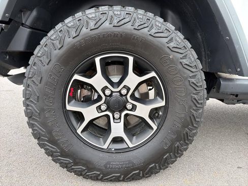Used 2020 Jeep Wrangler Unlimited Rubicon AWD/4WD image 14