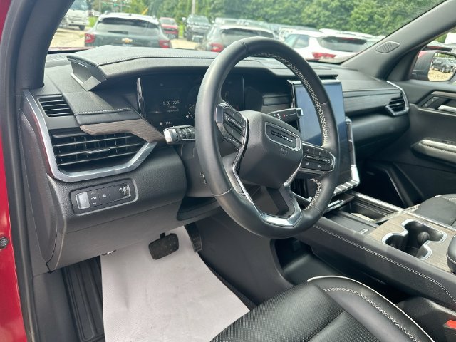 Used 2025 GMC Acadia Denali w/ LPO, Floor Liner Package FWD image 14