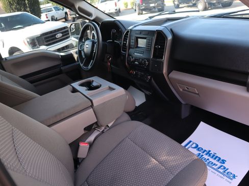 Used 2017 Ford F150 XLT AWD/4WD image 26