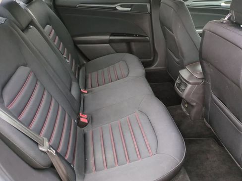 Used 2014 Ford Fusion SE w/ Equipment Group 201A image 19