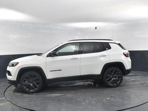 New 2026 Jeep Compass Latitude w/ Sun and Sound Group image 5