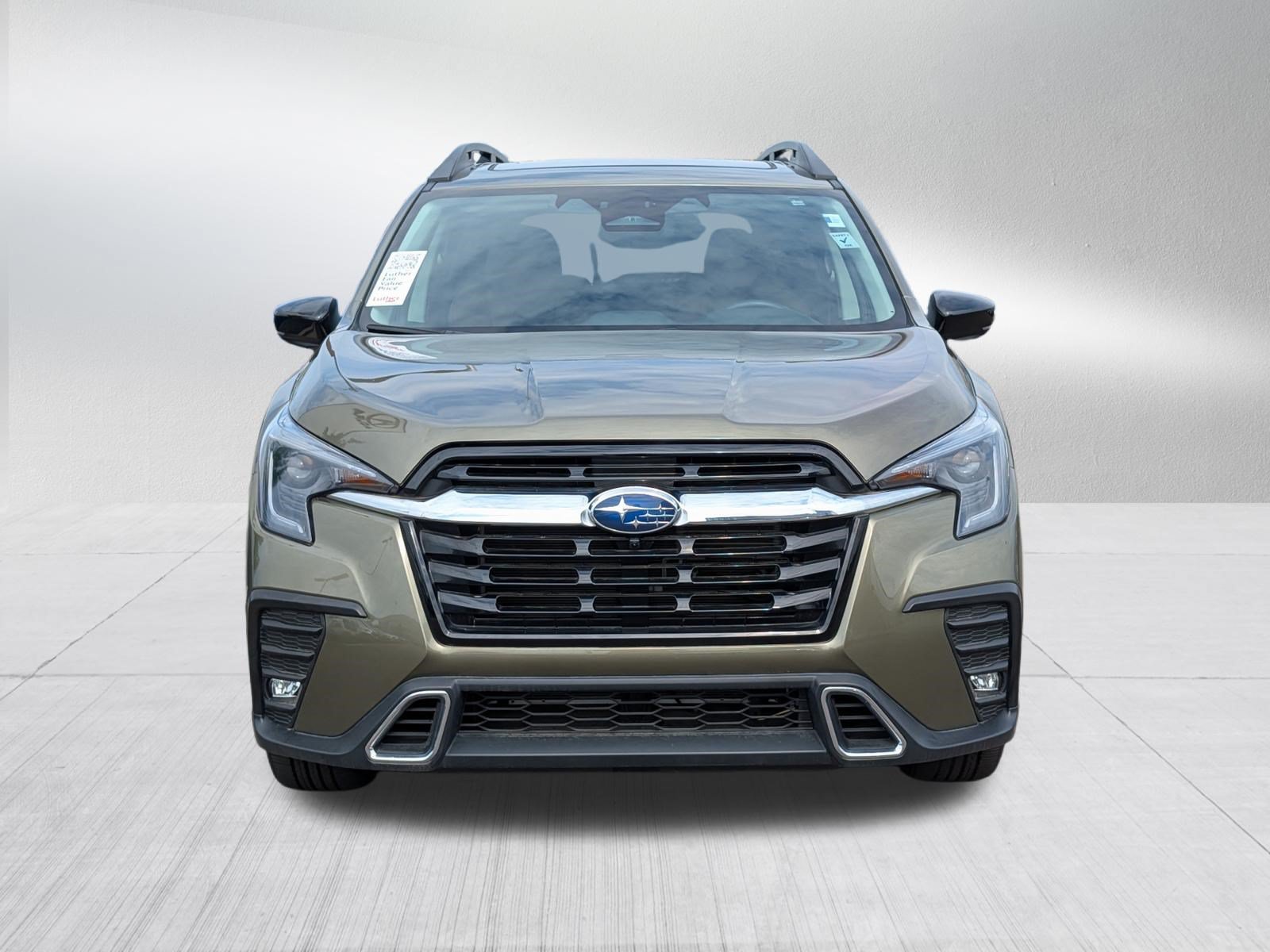 Used 2025 Subaru Ascent Touring w/ Popular Package #2 AWD/4WD image 2
