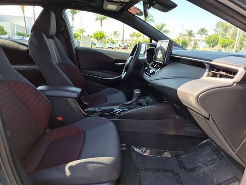 Certified 2024 Toyota Corolla SE w/ SE Premium Package FWD image 20
