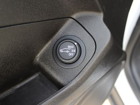 Used 2024 GMC Terrain AT4 image 31