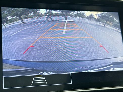 Used 2023 Chevrolet TrailBlazer RS w/ Sun and Liftgate Package image 25