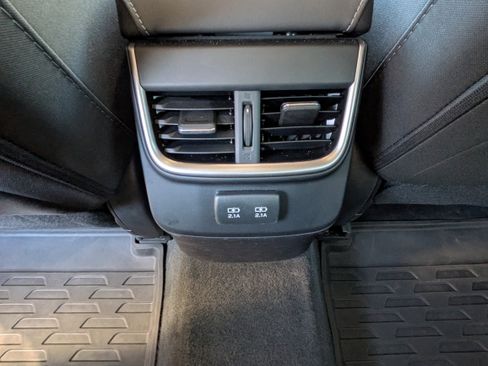 Used 2022 Subaru Legacy Premium image 18