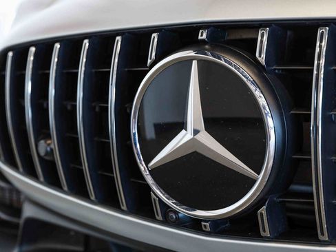 Used 2020 Mercedes-Benz AMG GT R image 31