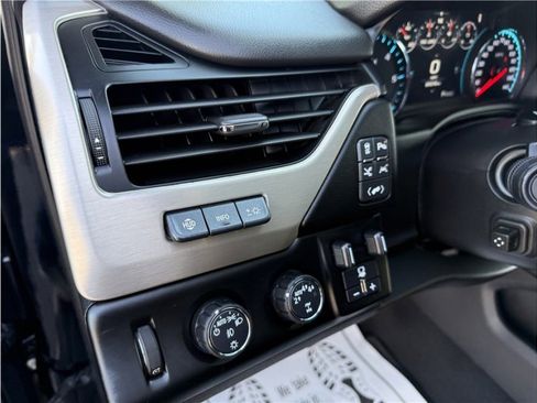 Used 2019 GMC Yukon Denali image 37