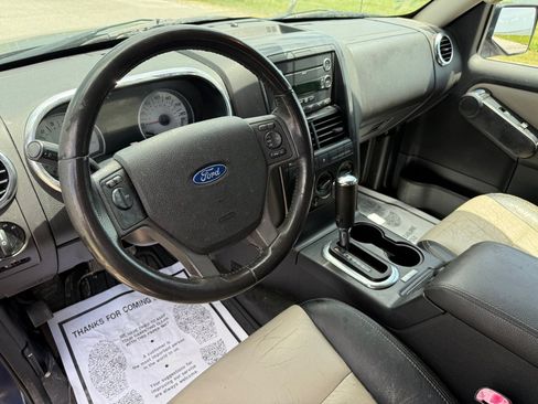 Used 2008 Ford Explorer Sport Trac Limited RWD image 9