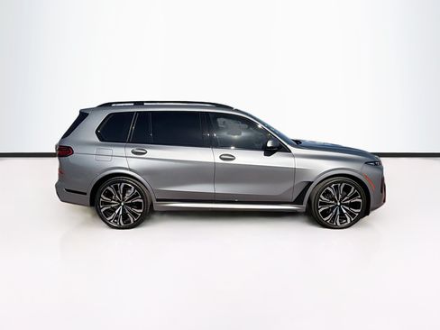 Used 2024 BMW X7 xDrive40i w/ Executive Package AWD/4WD image 4