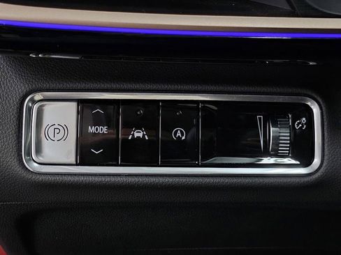 Used 2025 Buick Envision Sport Touring AWD/4WD image 40