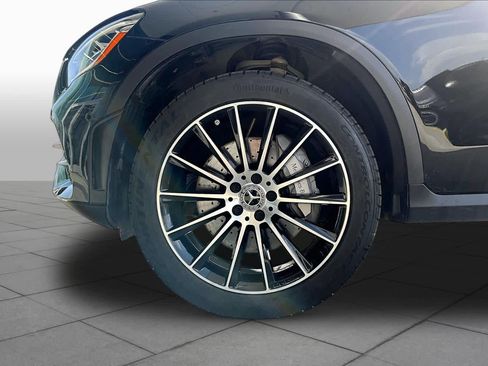 Used 2022 Mercedes-Benz GLC 300 image 11