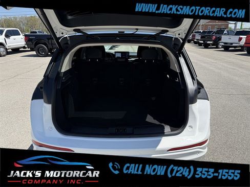 Used 2024 Lincoln Corsair Reserve w/ Equipment Group 201A AWD/4WD image 16