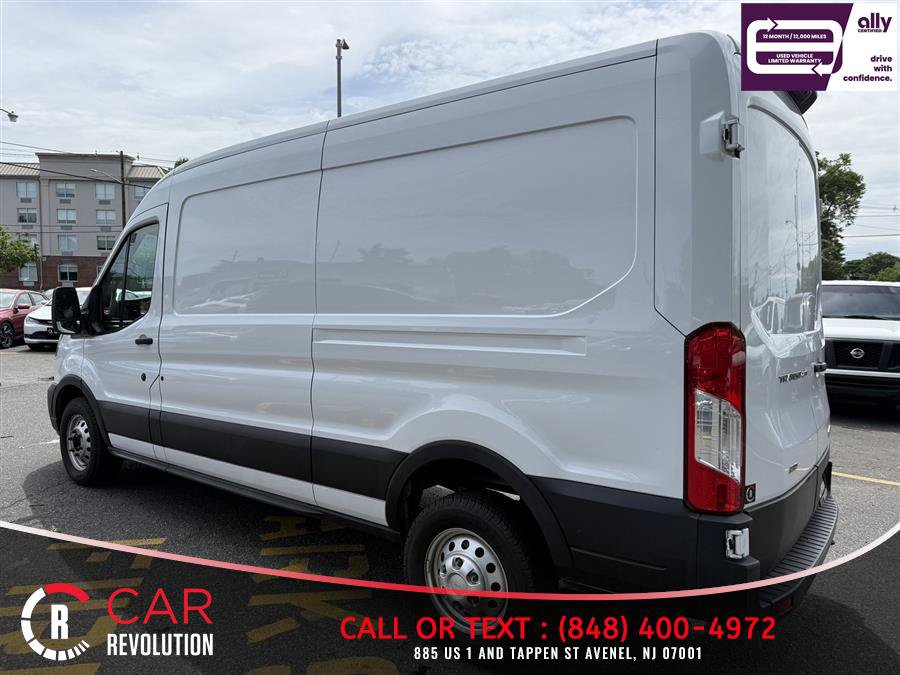 Used 2023 Ford Transit 250 Medium Roof AWD image 4